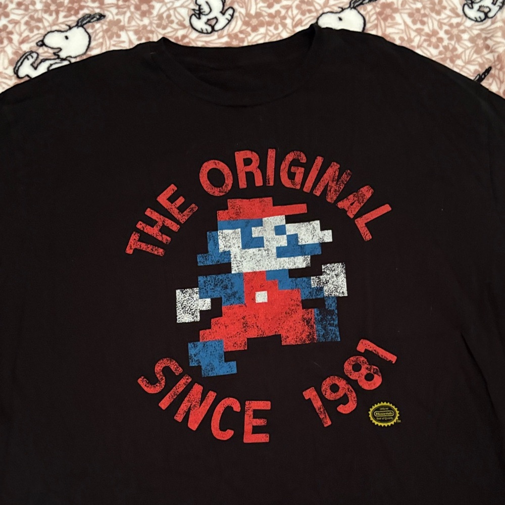 Vintage Pixel Mario 'The Original Since 1981' Graphic Tee - Black & Red